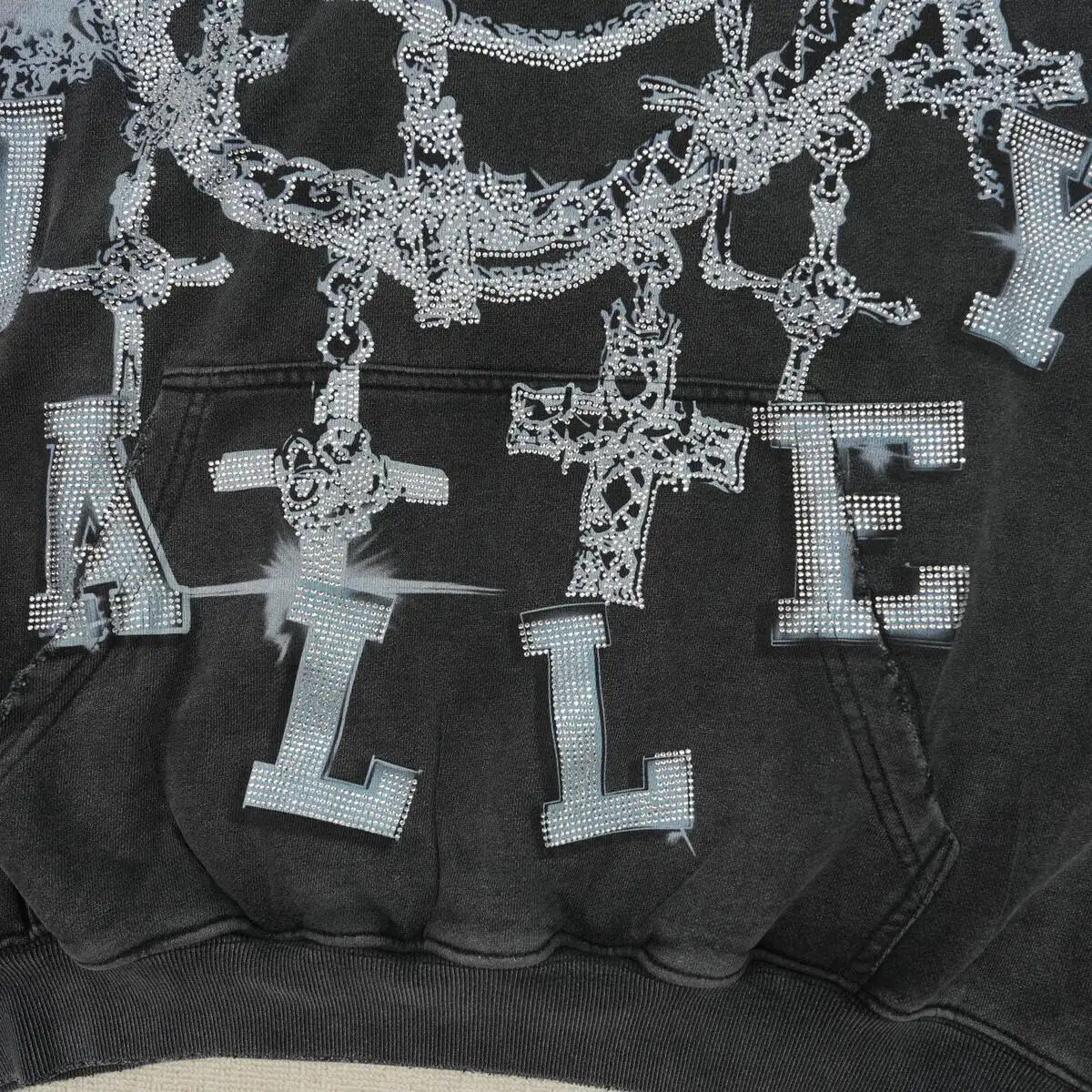 Vale Forever Big Chain Luxe Hoodie Black - Image 3